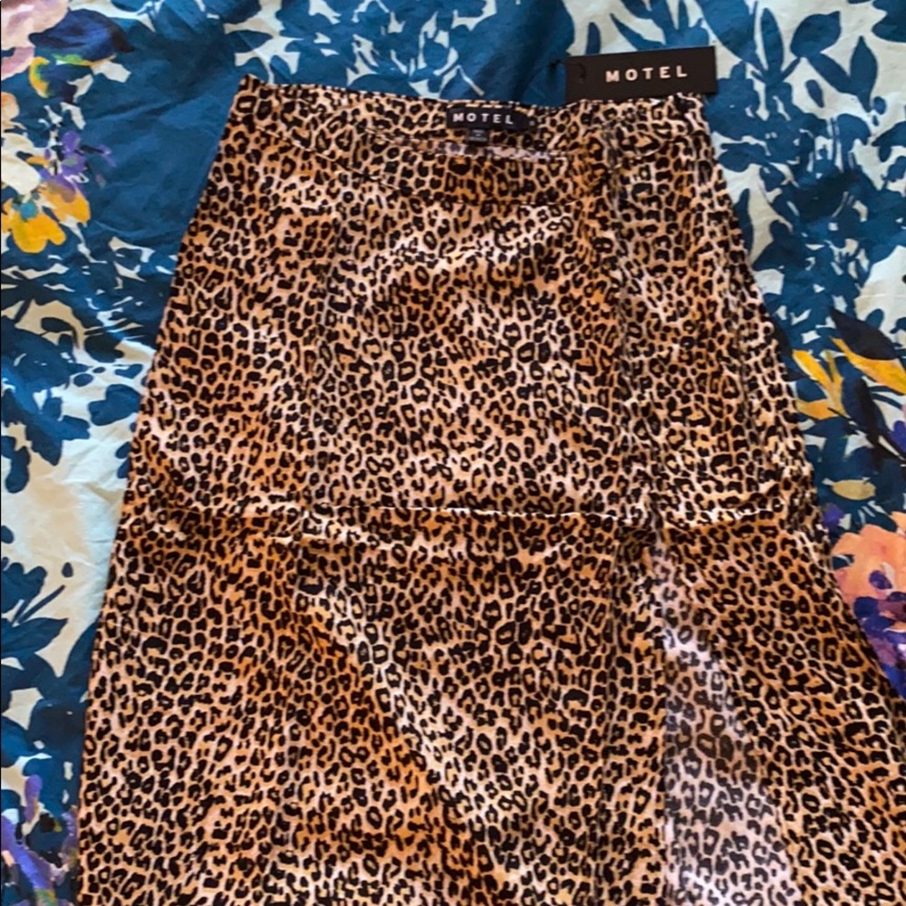 Midi skirt